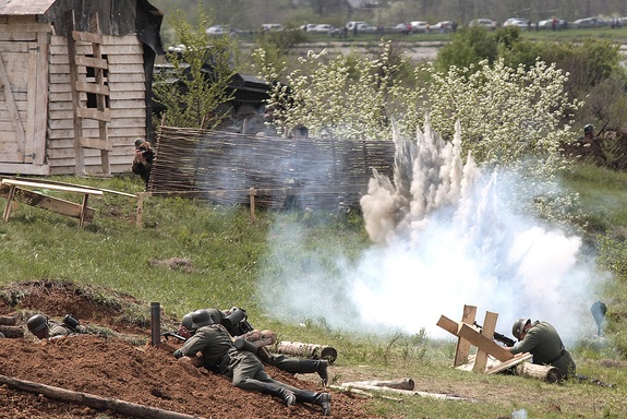 Военно-историческая реконструкция в Шахтах собрала десятки тысяч человек 1