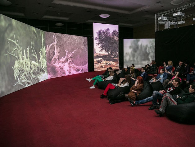 Успешный мультимедийный проект: «ДонЭкспоцентр» продлил выставку «И.Шишкин. Одинокие леса»